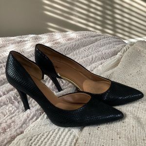 Faux snakeskin pumps